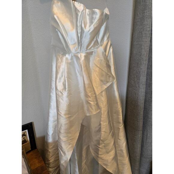 Revolve Elliatt Protea Gown 2XL Ivory Off-Shoulder Hi-Low Formal White Party - Picture 3 of 16